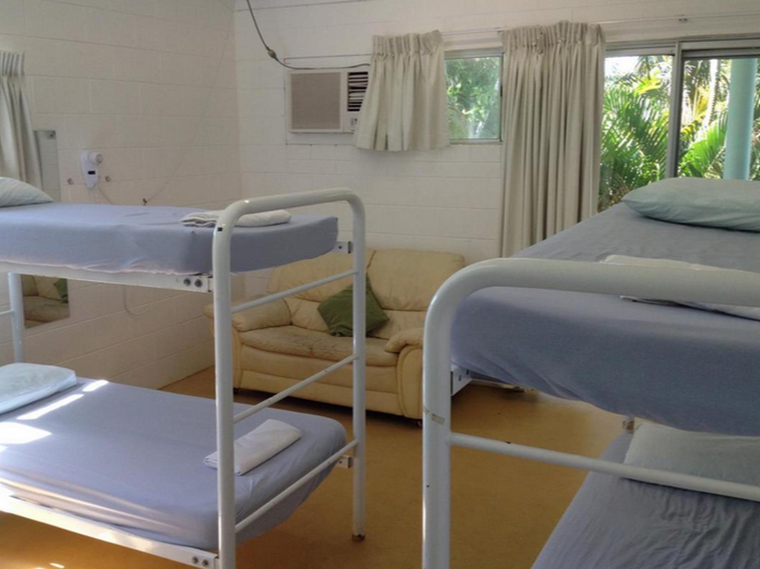 Absolute Backpackers Mission Beach Extérieur photo
