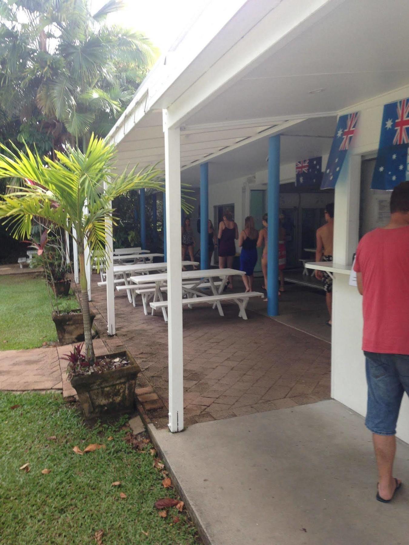 Absolute Backpackers Mission Beach Extérieur photo