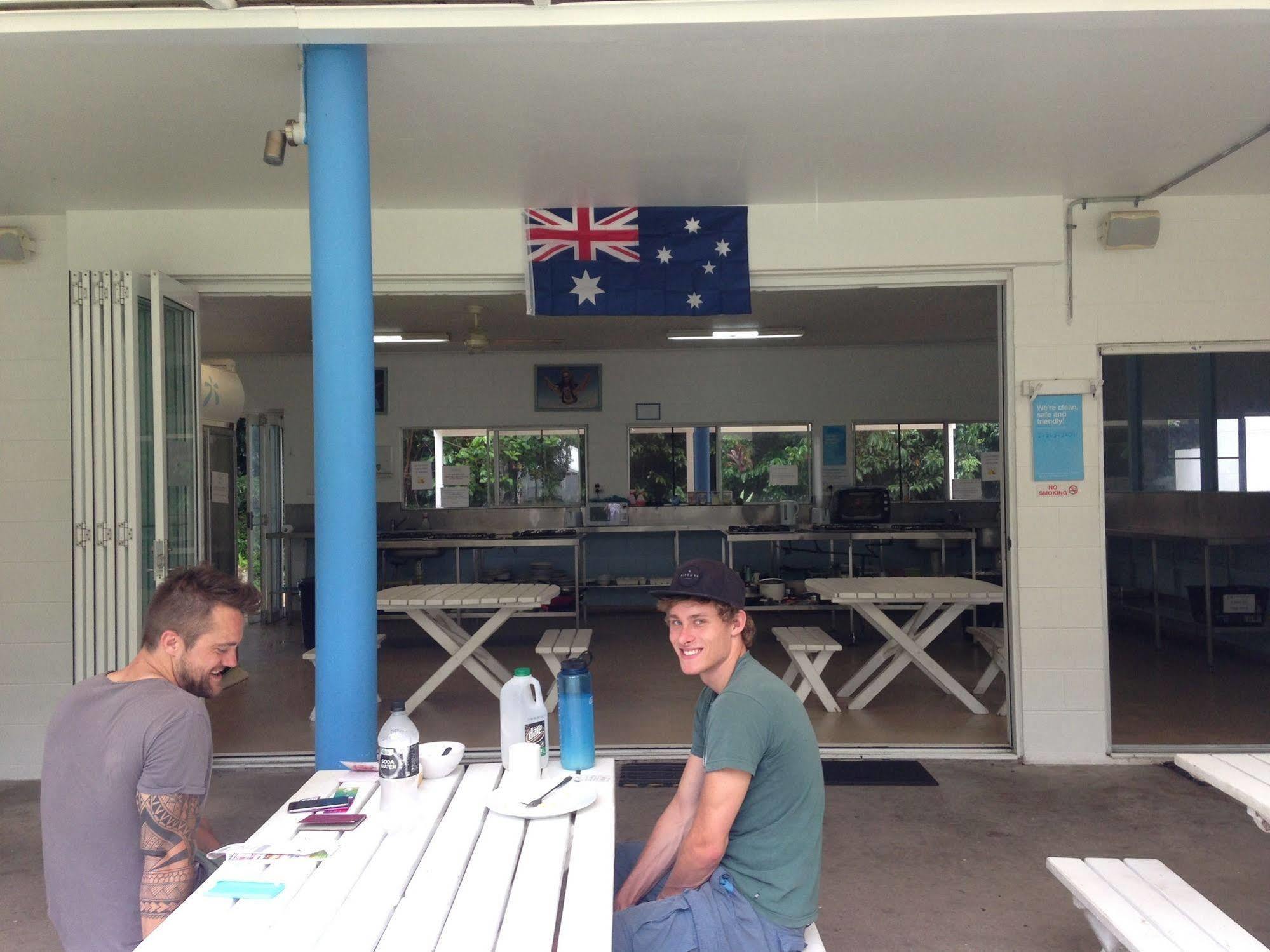 Absolute Backpackers Mission Beach Extérieur photo